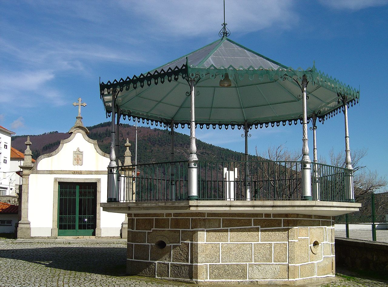 Imagem de referência relacionada a Manteigas, item descrito como vila portuguesa sede do Município de Manteigas