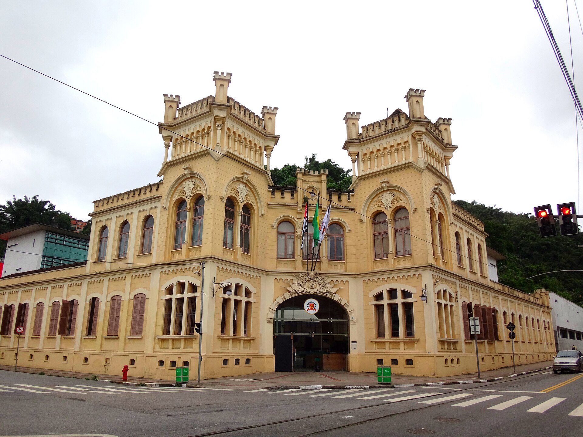 Imagem de referência relacionada a Castelinho, item descrito como edifício em Santos, Brasil