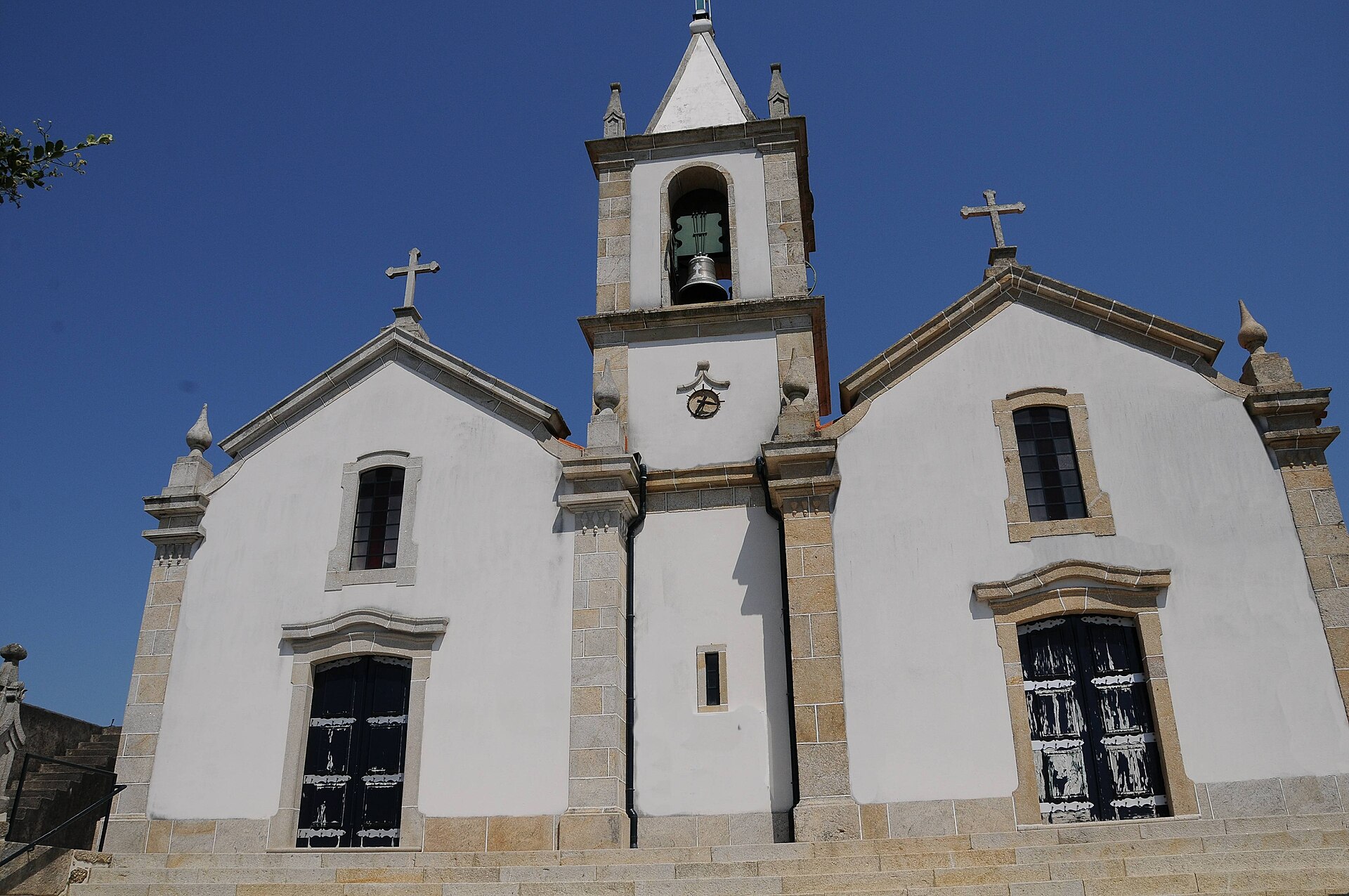 Imagem de referência relacionada a Moure, item descrito como povoação portuguesa sede da Freguesia de Moure do Município de Barcelos
