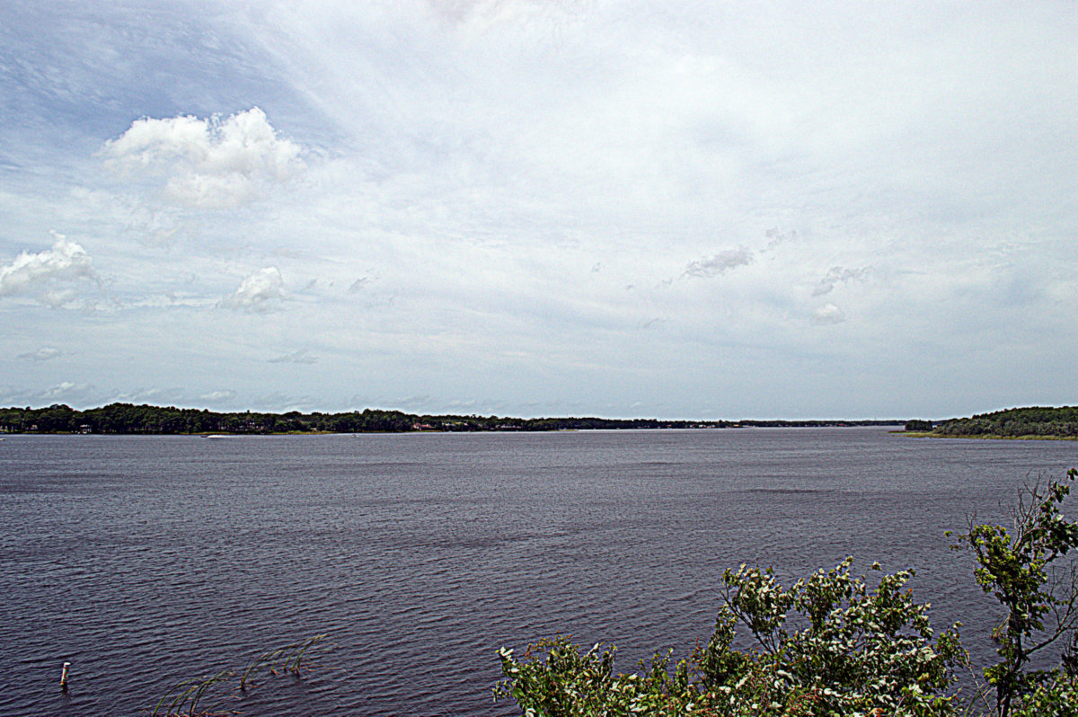 Imagem de referência relacionada a East Lake, item descrito como registro de referência sobre East Lake, organizado a partir de dados estruturados abertos